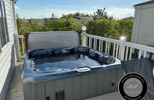 Mablethorpe Apartment | Golf Village 27, Hot tub, WiFi, pet friendly, located overlooking Golf course - Grange Leisure Park - Meadow Lakes Caravan & Lodge Hire