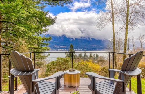Stevenson House | Gorge View