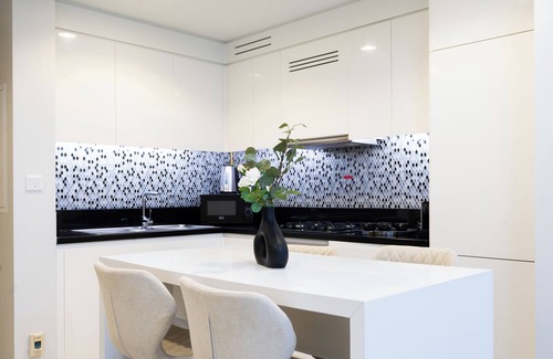 Sheikh Zayed Road Apartment | Gorgeous 2BR space in Aykon