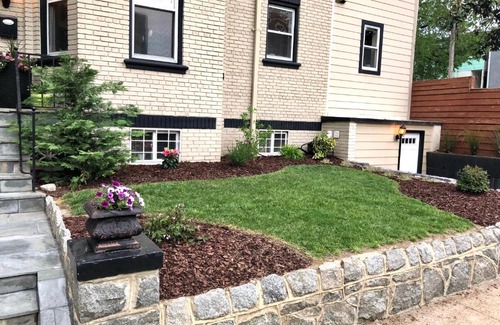 Brightwood Park House | Gorgeous 3BR Colonial House with a Backyard Oasis