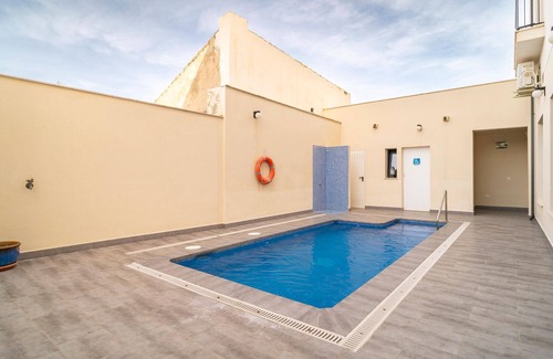 Fuente de Piedra Apartment | Gorgeous apartment in Fuente de Piedra