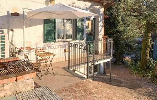 Capezzano Apartment | Gorgeous Apartment In Capezzano Monte