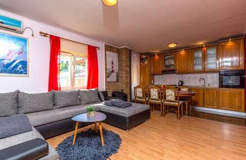 Duce Apartment | Gorgeous apartment in Duce with WiFi