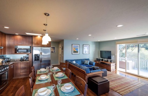 Marshall Cottage | Gorgeous Bayside Cottage on Magical Tomales Bay (Point Reyes, Marshall)