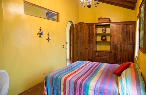 La Fonda House | Gorgeous Beach, River, Mtn. View