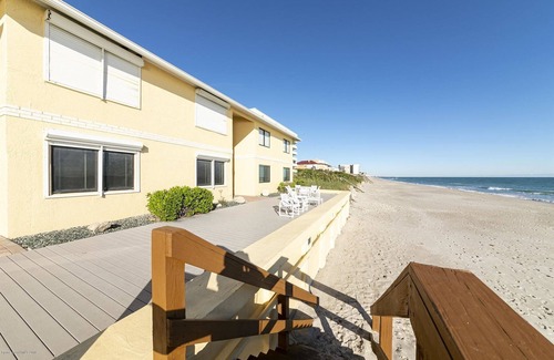 Satellite Beach Villa | Gorgeous Beach Side Villa With Perfect Ocean View