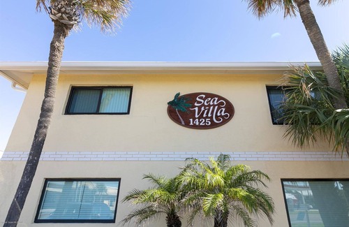 Satellite Beach Villa | Gorgeous Beach Side Villa With Perfect Ocean View