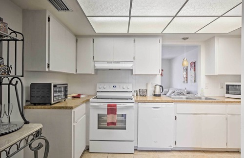 Yacht Club Cottage | Gorgeous Cape Coral Duplex Home w/Modern Interior