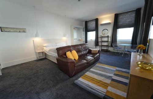 Merthyr Tydfil Apartment | Gorgeous comfortable Apartment on the High Street