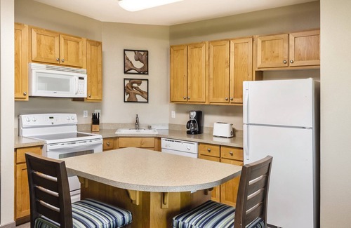 Windsor Resort | Gorgeous country drive to coast!