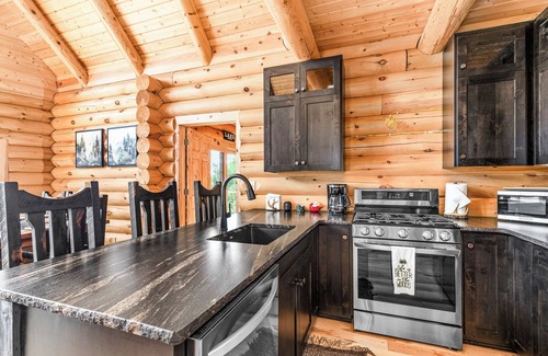Schroeder House | Gorgeous custom built log home on Lake Superior