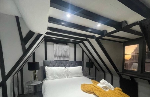 Old Town Hastings Apartment | Gorgeous Hasting House