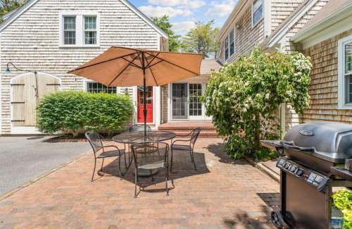 South Dennis House | Gorgeous Home 1 mile to Beach and near Cape Cod Bikepath