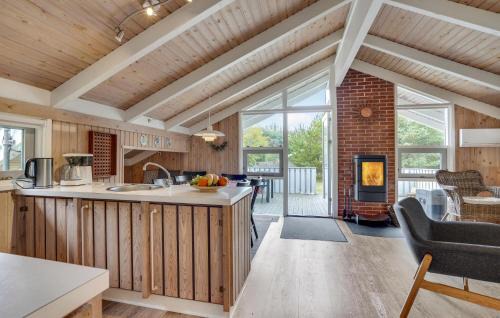 Blokhus House | Gorgeous Home In Blokhus With Wifi