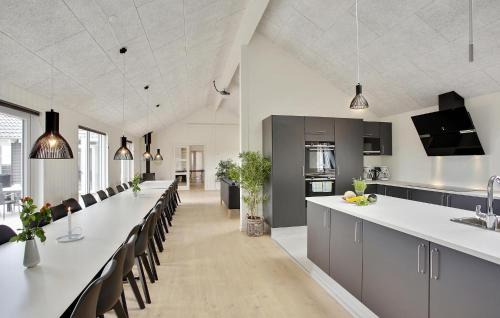 Bogense House | Gorgeous Home In Bogense With Sauna