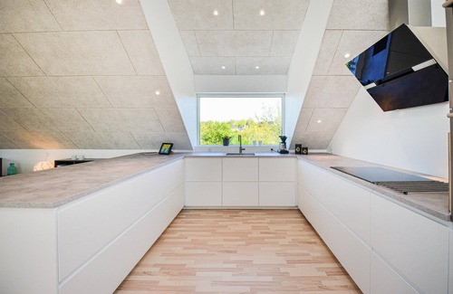Syddjurs Kommune House | Gorgeous home in Ebeltoft with kitchen
