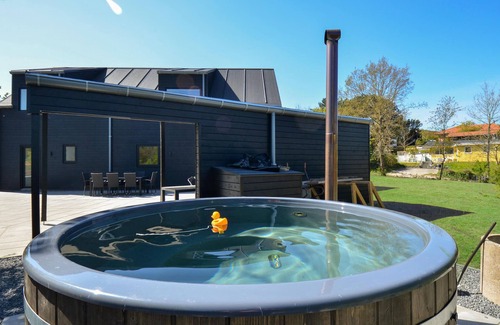 Syddjurs Kommune House | Gorgeous home in Ebeltoft with kitchen