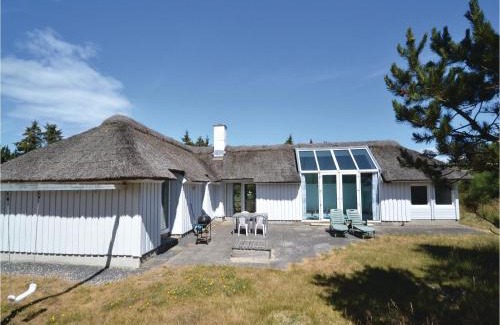 Slette Strand House | Gorgeous Home In Fjerritslev With Wifi