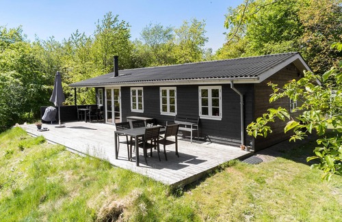 Bønnerup Strand House | Gorgeous home in Glesborg with WiFi