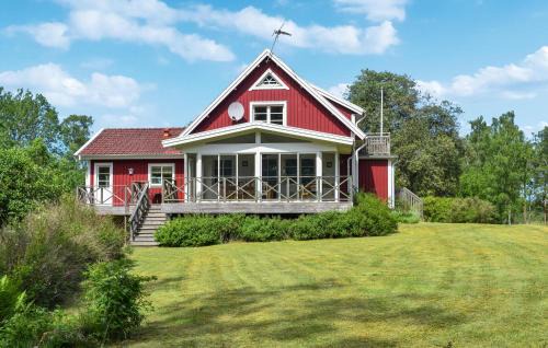 Rodeby House | Gorgeous Home In Holmsjö With Lake View