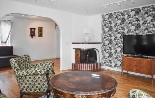 Rodeby House | Gorgeous Home In Holmsjö With Lake View