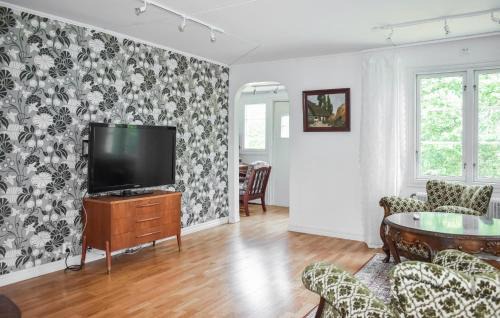 Rodeby House | Gorgeous Home In Holmsjö With Lake View