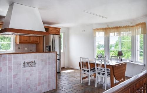 Rodeby House | Gorgeous Home In Holmsjö With Lake View