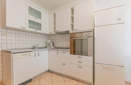 Imotski House | Gorgeous home in Vinjani Gornji