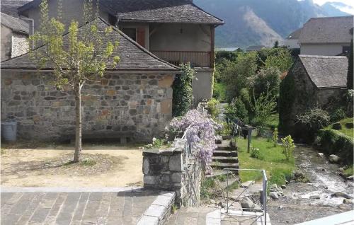 Osse-en-Aspe House | Gorgeous Home In Osse-En-Aspe With Wifi