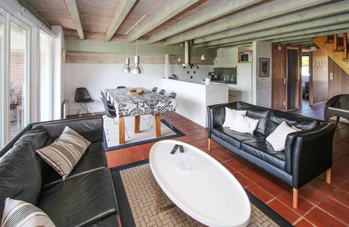 Samsø House | Gorgeous home in Samsø with kitchen