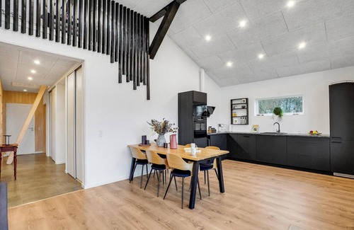 Thyholm House | Gorgeous home in Thyholm with WiFi