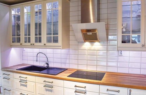 Ystad House | Gorgeous home in Ystad with kitchen