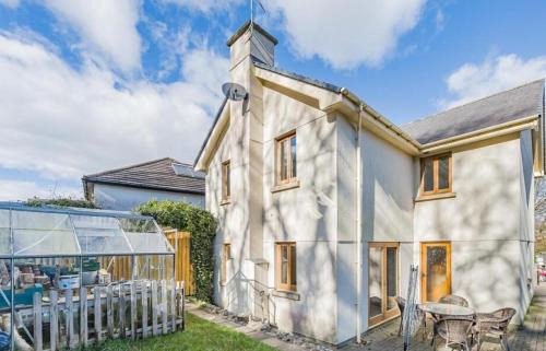 Oxwich House | Gorgeous Home on Oxwich Bay!