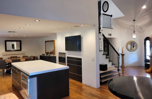 Stevenson Ranch House | Gorgeous Modern Living