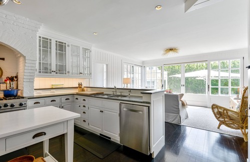 Siasconset House | Gorgeous private estate w/pool, spa, poolhouse & gym in Sconset!