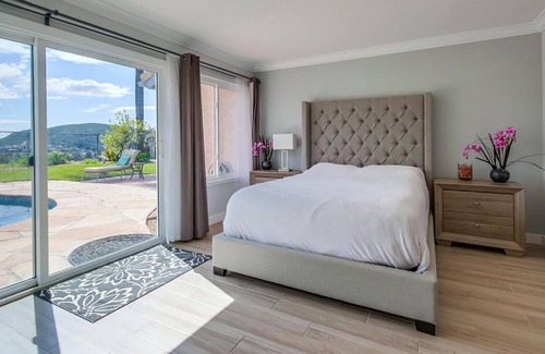 Rancho Penasquitos House | Gorgeous single-family home with POOL/HOT TUB, stunning view & close to airport!