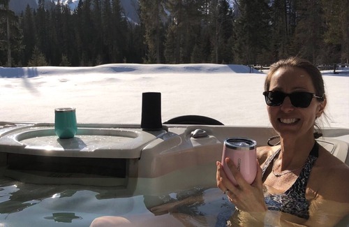 East Kootenay House | Gorgeous Views-Great Location-Private Mountain Retreat-Hot Tub-Fire pit-Trails