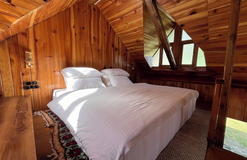Mandi Hotel | Goroomgo Bogchi Resorts Suhara