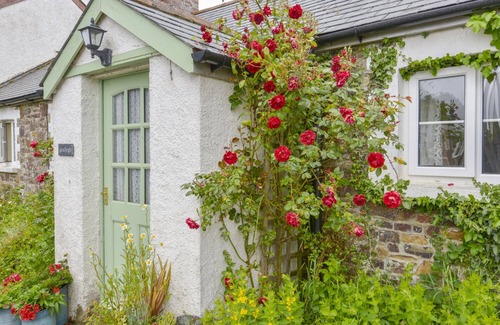 Black Torrington Cottage | Goslings