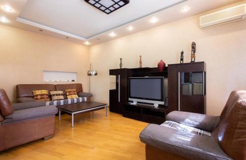Petrovskoye Apartment | Gosprom district