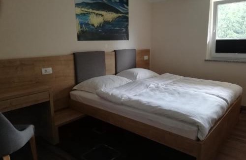 Cerknica House | GOSTILNA S PRENOČIŠČI PAV
