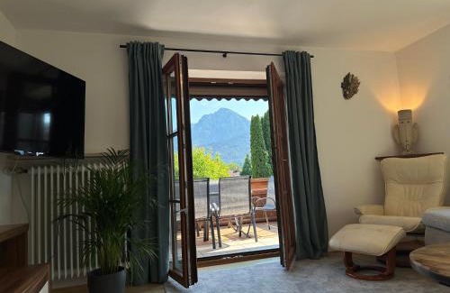 Anger Apartment | Gr Balkon mit Bergblick 2SchlafzimmerParkplatz