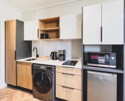 Century City Apartment | Grace On Park by Dajosha