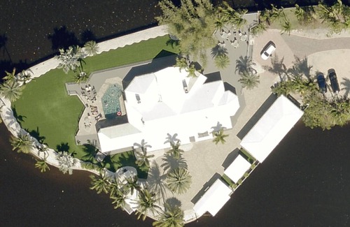 Fort Myers Shores House | Grace River Island Forever Memories Vacations Weddings Birthdays Anniversaries