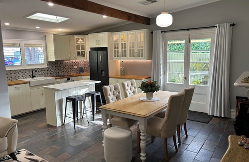 Mount Barker House | "GraciaDeDios" Beautifully renovated 1910 Cottage