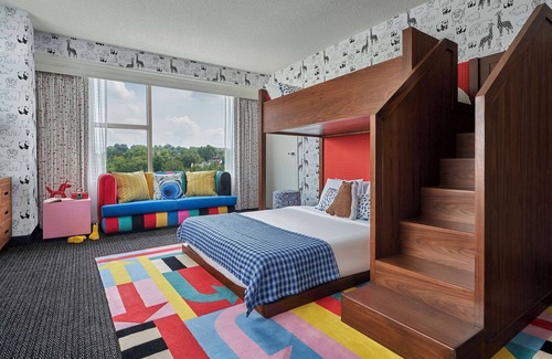 Corryville Hotel | Graduate by Hilton Cincinnati