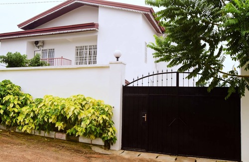 Kribi Apartment | Grand 2 Pièces Résidence Créolia, Jardin et Piscine