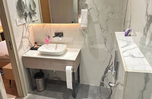 Meerut Hotel | Grand 5 Resort