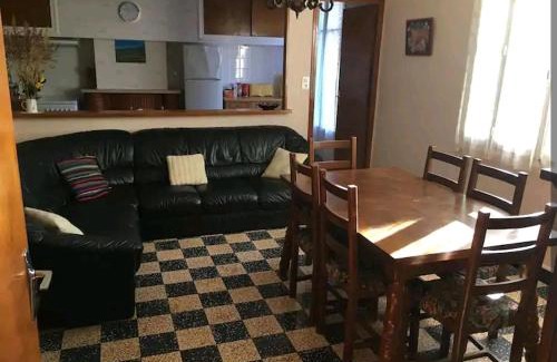 Tuchan Apartment | Grand Appartement 6 pers,lumineux,avec terrasse Sud de France