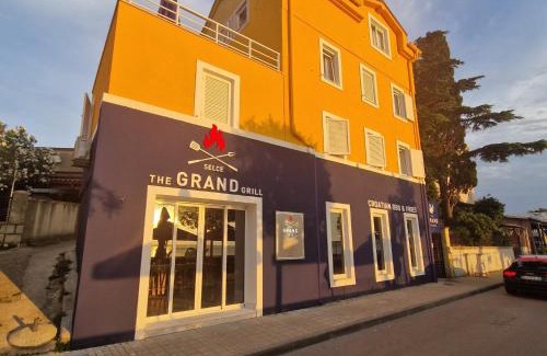 Selce Hotel | GRAND - Beachfront Rooms & Apartments